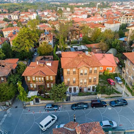 Kaf Konak Bartin Bagian luar foto